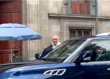 AMLO se reúne en Palacio Nacional con Alfonso Romo; "No tratamos nada importante", dice el empresario