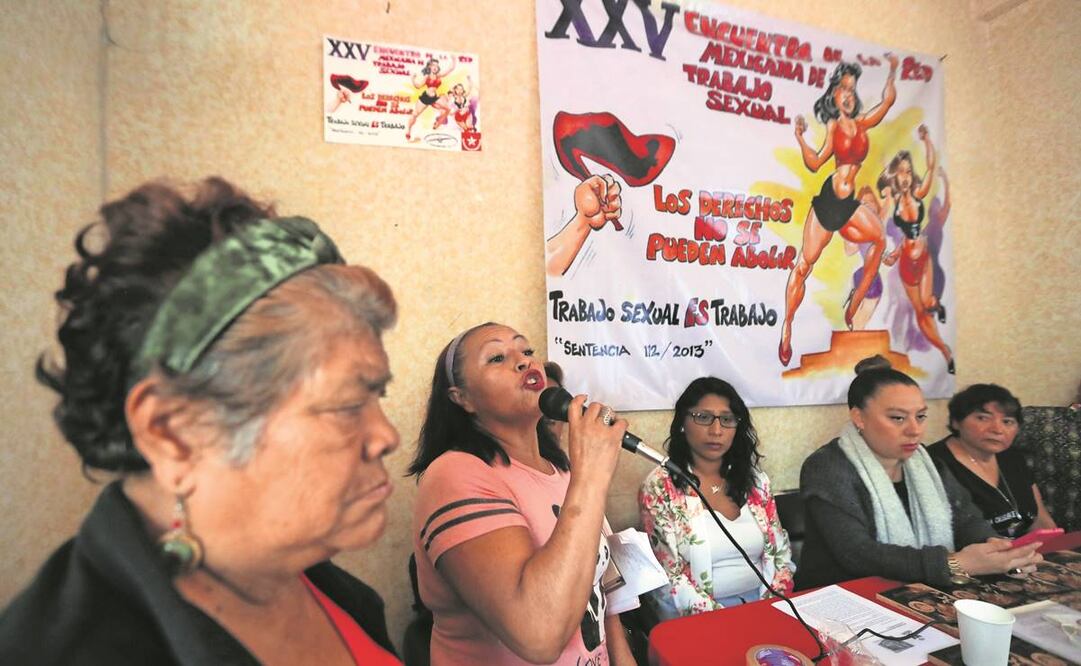 Mujeres y activistas participan en el 25 Encuentro de la Red Mexicana de Trabajo Sexual, el 28 de julio de 2022, en Ciudad de México. Foto: Archivo/ EFE