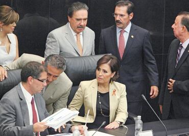 Oposición cuestiona durante cinco horas a titular de Sedesol