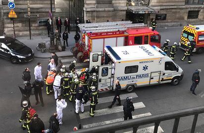 Agresor del Louvre es sometido a cirugía; su pronóstico es reservado