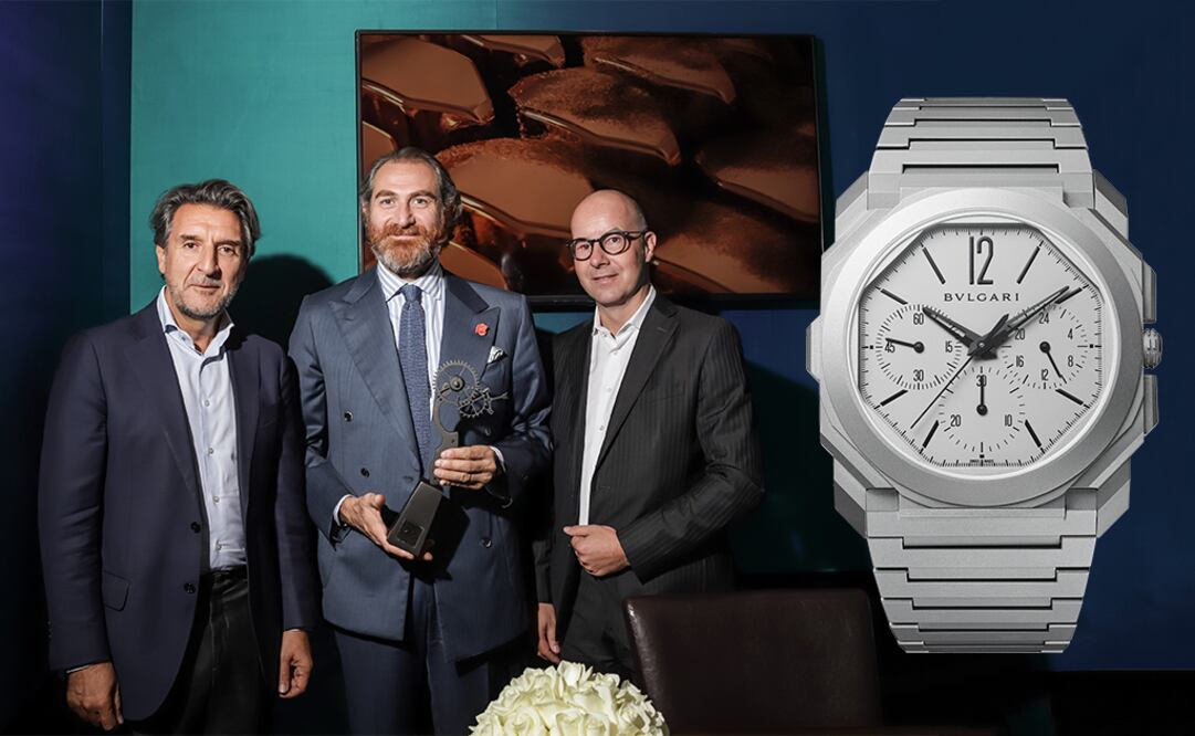 Carlos Alonso entrega el premio Tiempo de Relojes al Bulgari Octo Finisssino Chronograph GMT Automatic.