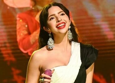 “Sigan ladrando los perros”: Ángela Aguilar publica frase de "A mis enemigos", de Valentín Elizalde