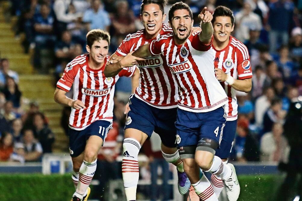 Casi al final del primer tiempo Jair Pereira hizo el primero de los rojiblanco (ISMAEL ARROYO. IMAGO7)