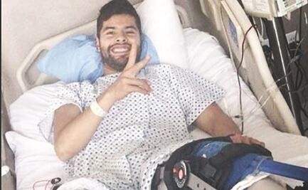 Ya camina... deja Araujo el hospital