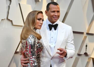 Playmate revela que A-Rod le es infiel a Jennifer Lopez