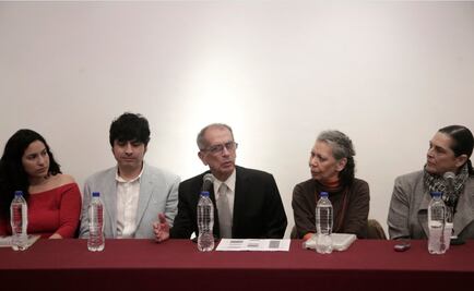 Famosos invitan al público a leer