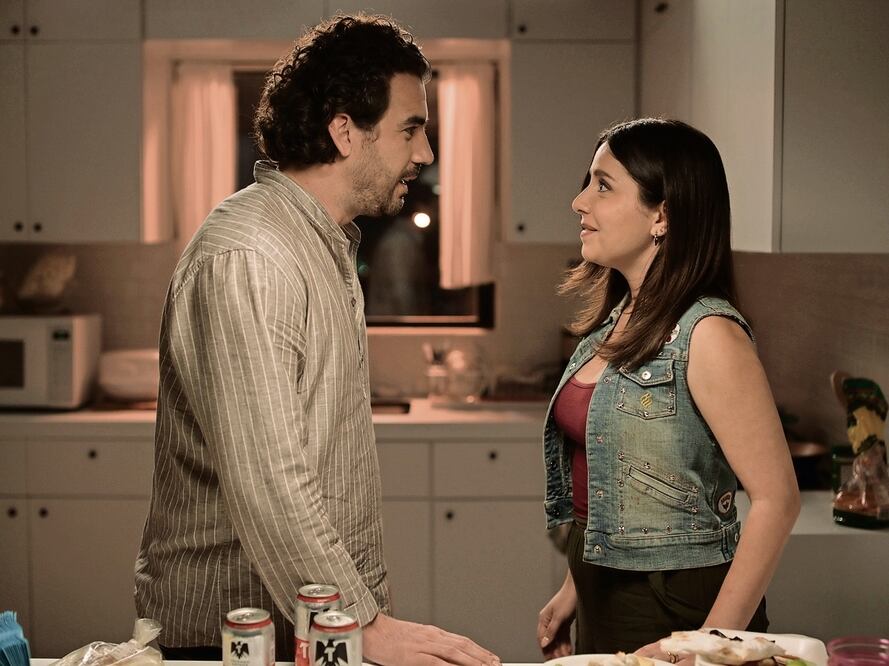 Roberto Quijano es Billy, una exestrella juvenil que, alejado de la música, ahora es un hombre aburrido de su vida y dependiente económicamente de su mujer. Su encuentro con Mónica (Bovio) transformará su existencia. Foto: Neverlanding Pictures