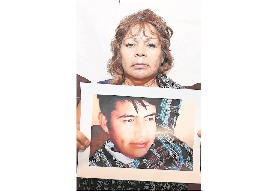 María Maturino, madre de Jesús, quien fue detenido por una “infracción” de tránsito (FOTOS: ARIEL OJEDA. EL UNIVERSAL)