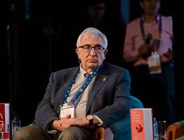 Presentan novedades editoriales en Congreso Internacional de la Lengua Española en Arequipa