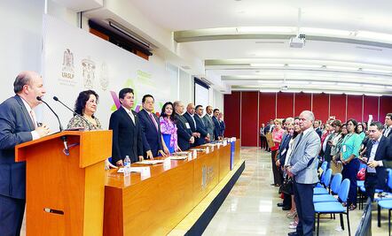 Diseñan examen para evaluar a egresados