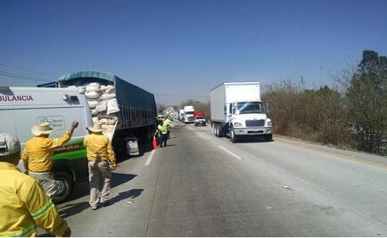 Tras accidente de pipa, reabren la México-Querétaro