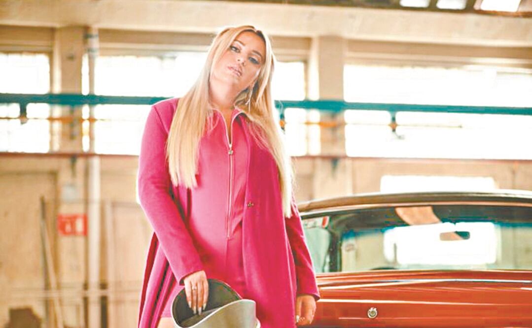 La intérprete lanzó su sencillo “Mala intención”, con el DJ Sak Noel. Foto: CORTESÍA