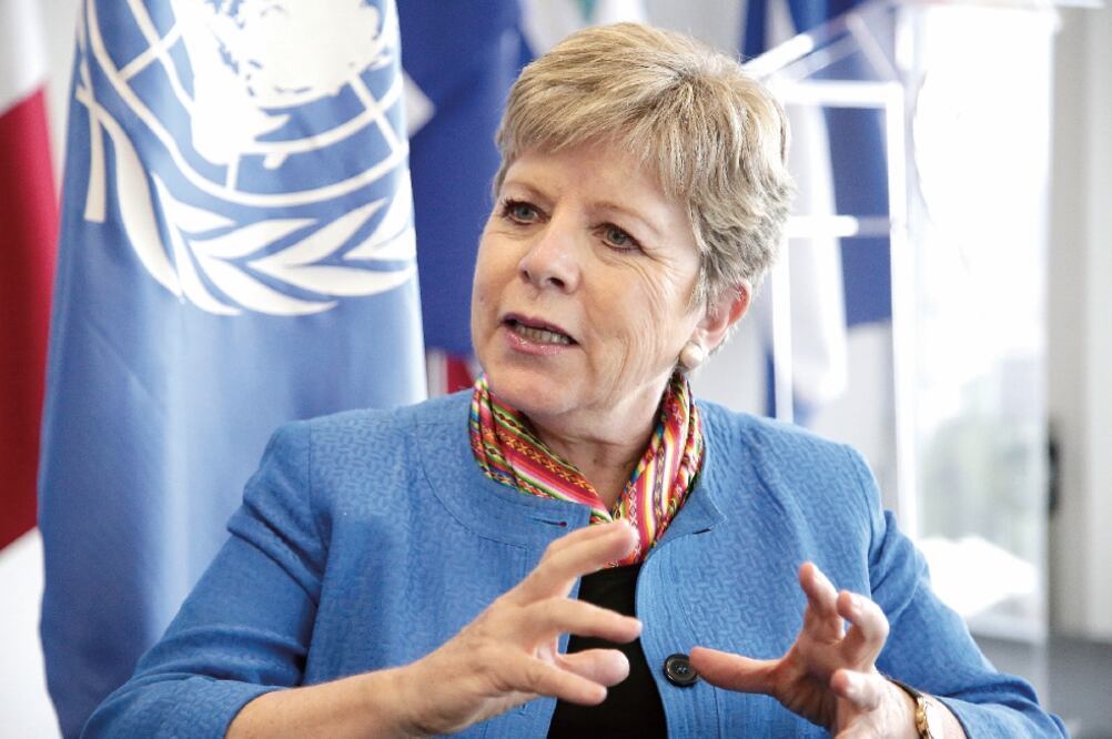 Alicia Bárcena, secretaria de la Cepal, sugirió que en México se tome el ejemplo de Uruguay, donde se implementaron políticas de aumento al salario (ALEJANDRA LEYVA. EL UNIVERSAL)