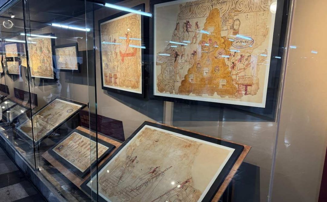 Exhiben Código Azcatitlan en estación Pino Suárez de la L2 del Metro. Foto: Especial.