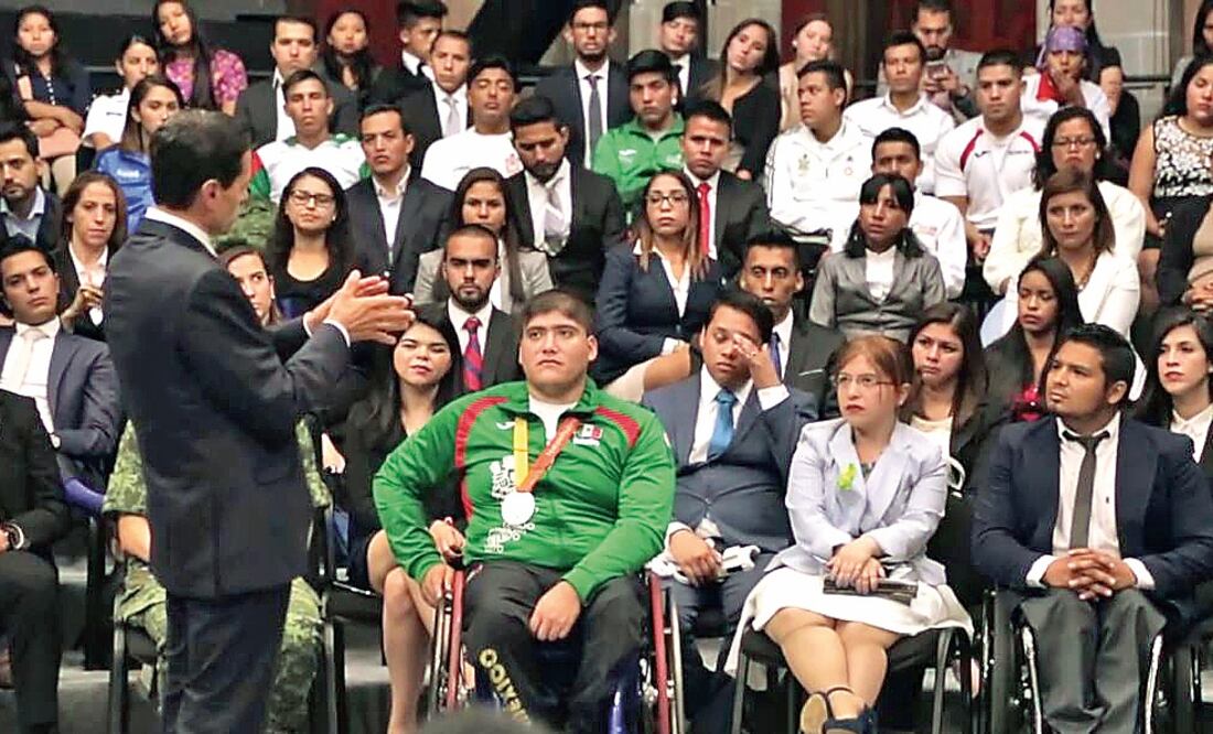 La sesión de preguntas al jefe del Ejecutivo se realizó en Palacio Nacional, la noche del jueves pasado (RESIDENCIA.GOB.MX)