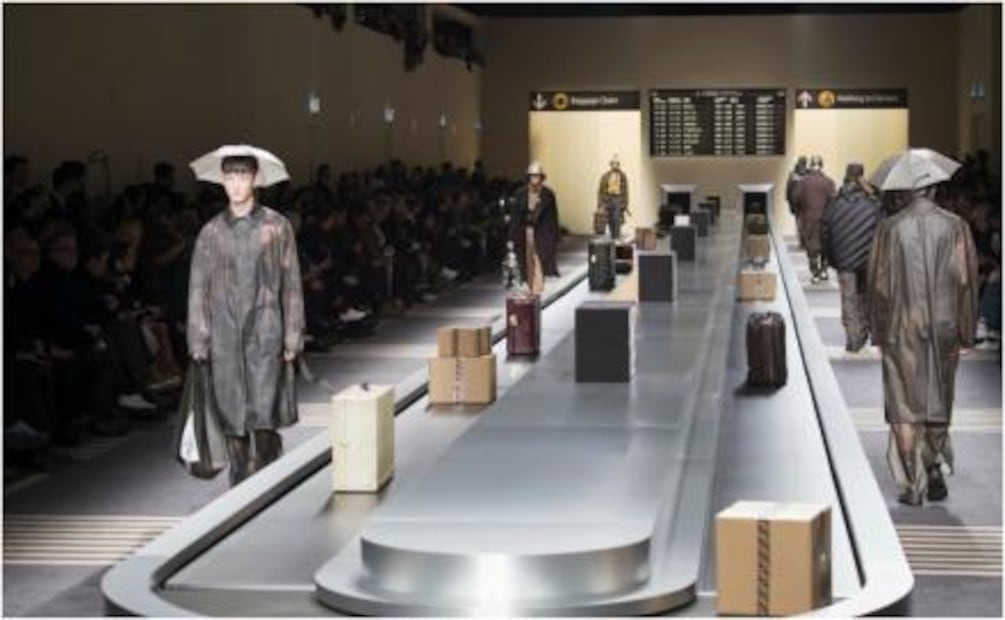 Sombreros sombrilla, la nueva tendencia que está volviendo loca la web