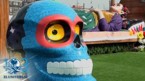 Inauguran en el Zócalo exposición floral “Los colores de Frida”