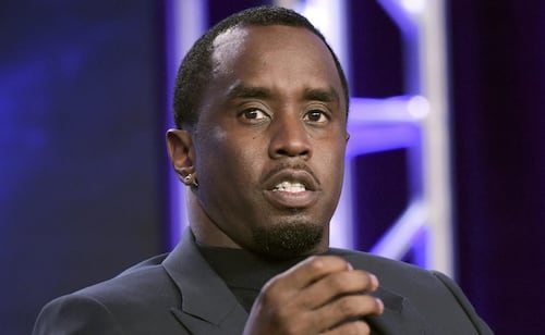 Adelantan por tercera ocasión la liberación de Sean "Diddy" Combs