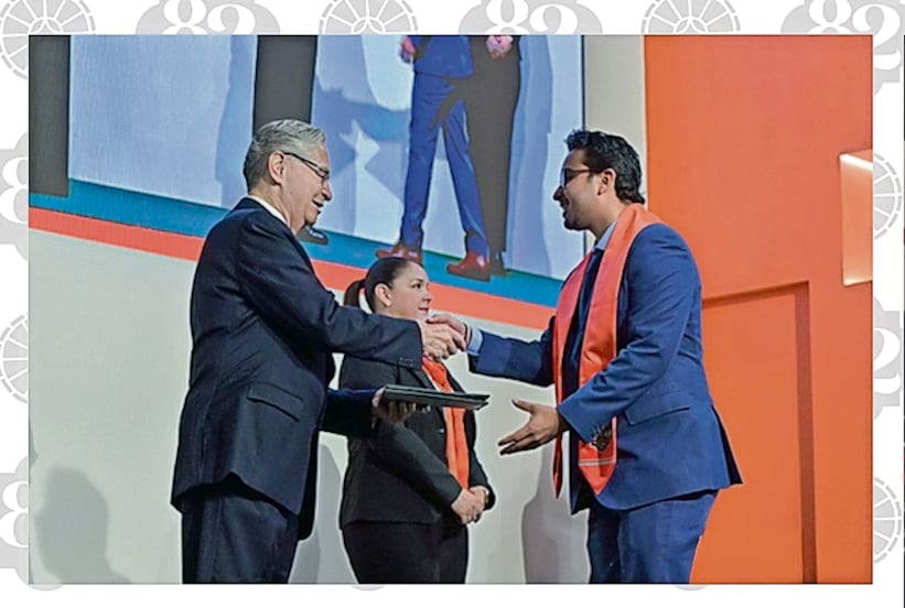 Celebran graduación estudiantes de UDLAP