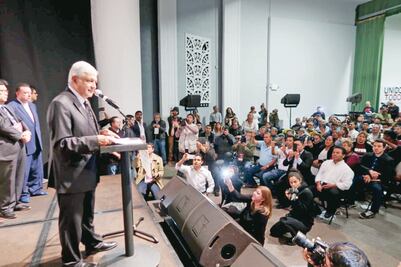 AMLO critica: EU culpa a otros de sus problemas