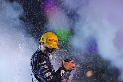 Max Verstappen celebra que "todo estuvo bajo control" en el Gran Premio de Las Vegas; recorta puntos con Oscar Piastri
