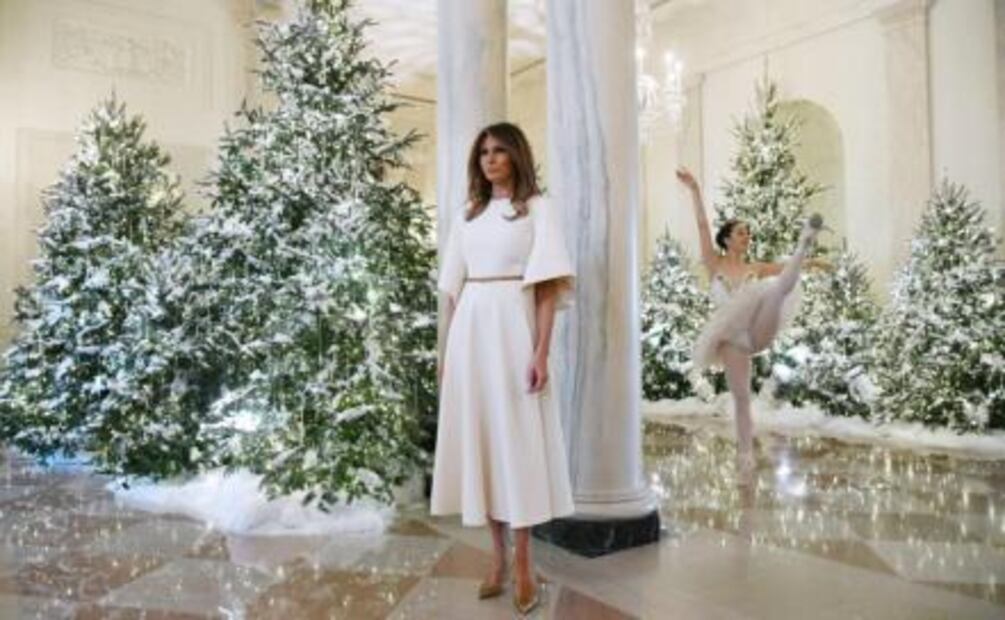 Esto es lo que usó Melania Trump para presumir sus adornos de navidad