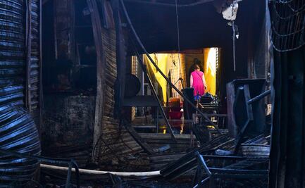 Sin revisar, instalaciones eléctricas en mercado de La Merced, reconoce Protección Civil