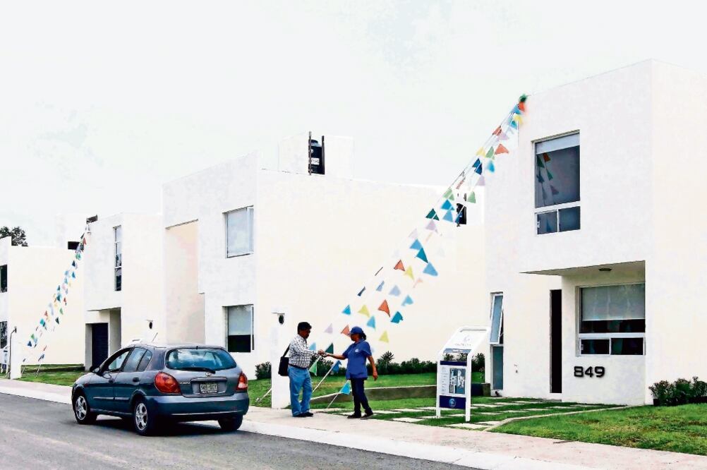 Al cierre de octubre pasado, el Infonavit recuperó más de 14 mil 100 viviendas a través de subastas, es decir, 36% más que el mismo lapso de 2015 (ARCHIVO EL UNIVERSAL)