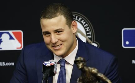 Anthony Rizzo gana el Premio Roberto Clemente