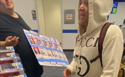 VIDEO: Rey Mysterio se niega a firmar autógrafos a un fan; este es el motivo 