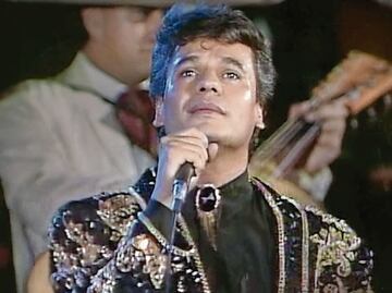 Aída Cuevas y Enrique Patrón recuerdan la noche en que Juan Gabriel se "volvió eterno" en Bellas Artes