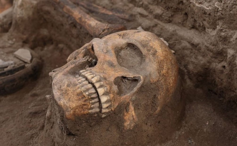 El INAH reportó el hallazgo de un altar y ofrendas a las afueras de la Zona Arqueológica de Tula, en el estado de Hidalgo. Foto: INAH