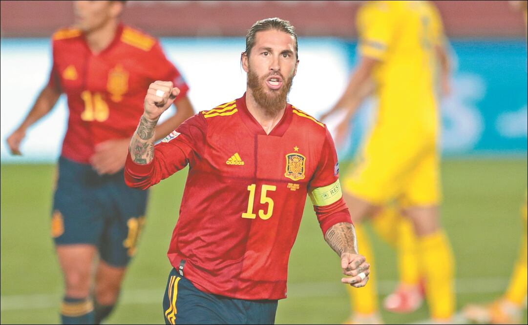 SERGIO RAMOS SE RETIRA DE LA SELECCIÓN DE ESPAÑA - FOTO: AP