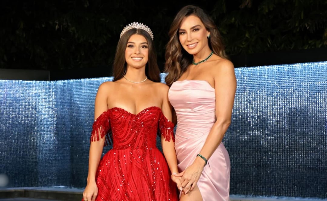 Elizabeth Gutiérrez posa con su hija Kailey Alexandra, quien cumple 19 años.