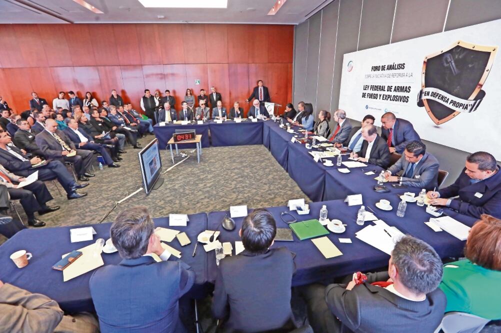 Durante un foro de análisis en el Senado, expertos, legisladores y sociedades civiles presentaron sus opiniones sin llegar a un acuerdo sobre la legalización de armas (SENADO)