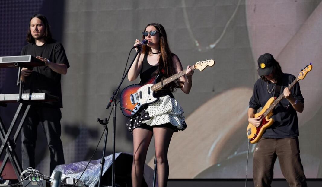 La banda CULTS en el festival Corona Capital. Foto: Hugo Salvador/ El Universal.