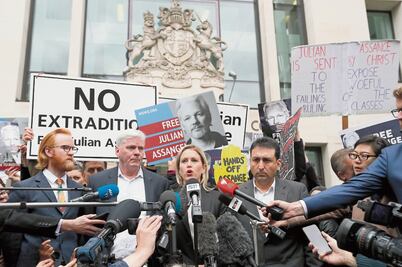 Assange lucha contra extradición