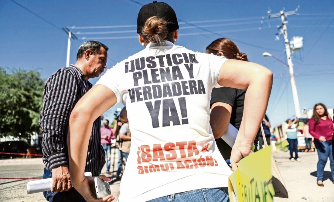 Padres de familia de niños fallecidos en el incendio de la Guardería ABC se manifestaron ayer en contra de un nuevo peritaje que realiza la PGR (LUIS GUTIÉRREZ. CUARTOSCURO)