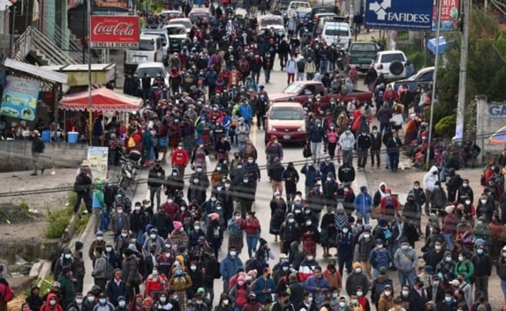 Bloqueos y marchas enmarcan el Día de Paro Nacional en Guatemala