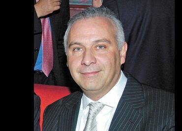 Juez otorga más tiempo a Juan Collado para preparar su caso