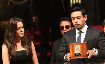 Juan Gabriel no quería que foto de su muerte circulara en Facebook