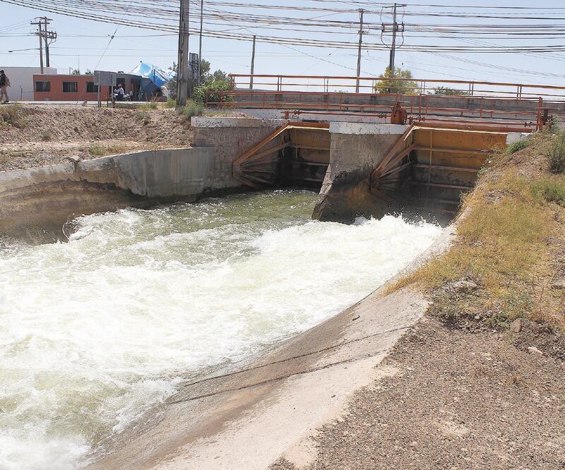 Con el proyecto del acueducto de Torreón se pretende llevar agua de las presas para abastecer a la población de La Laguna. Foto: ESPECIAL