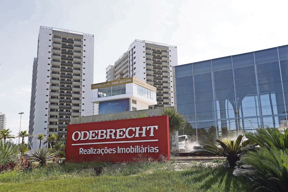 Odebrecht supuestamente pagó más de 788 millones de dólares en sobornos por más de 100 proyectos en 12 países, incluido México. (ARCHIVO EL UNIVERSAL)