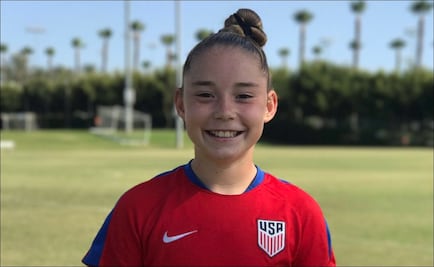 La futbolista profesional de 13 años de edad