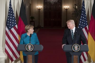 Trump dice que tiene "algo en común" con Merkel: ser espiados por Obama
