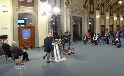 “Fíjense que me paro en un solo pie a pesar de que estoy en el post Covid”: AMLO 