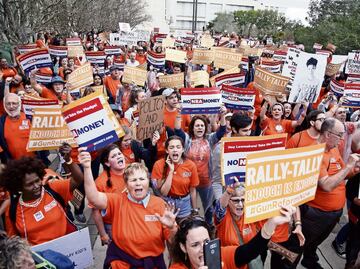 Trump asegura que él habría enfrentado al tirador de Florida