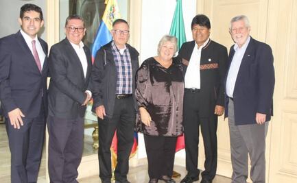 Previo al Grito, Evo Morales cena con la hija del "Che" Guevara en la CDMX