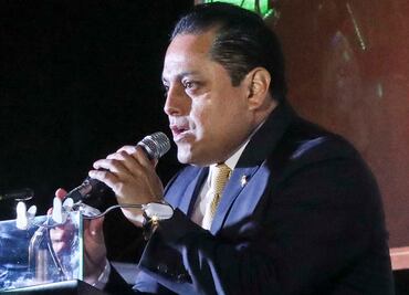 Delegado de V. Carranza y diputado, sin notificación de destitución