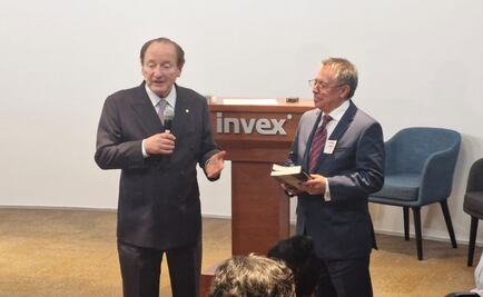 Ante alta informalidad, México debe invertir en bonos de valores de jubilación;  tiene potencial en bonos gubernamentales: Premio Nobel de Economía